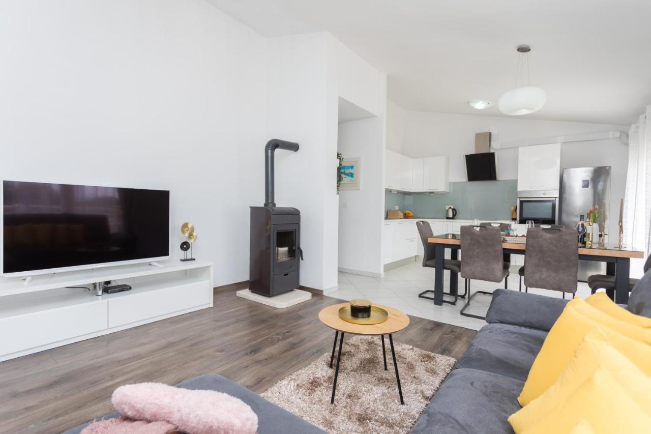 Bloom Apartment Спліт Екстер'єр фото
